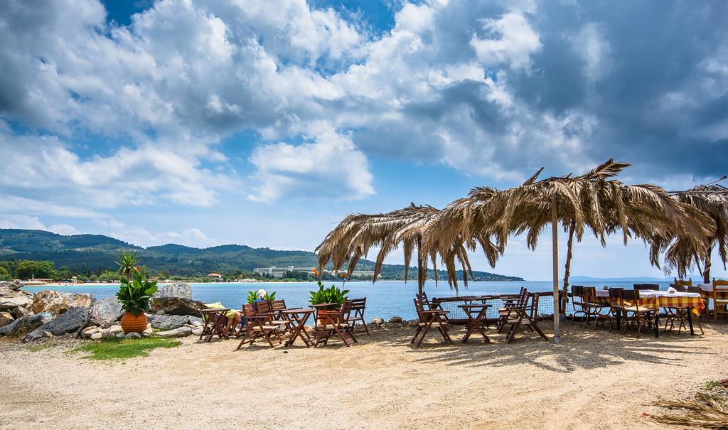 Greek House Hotel Neos Marmaras Bagian luar foto
