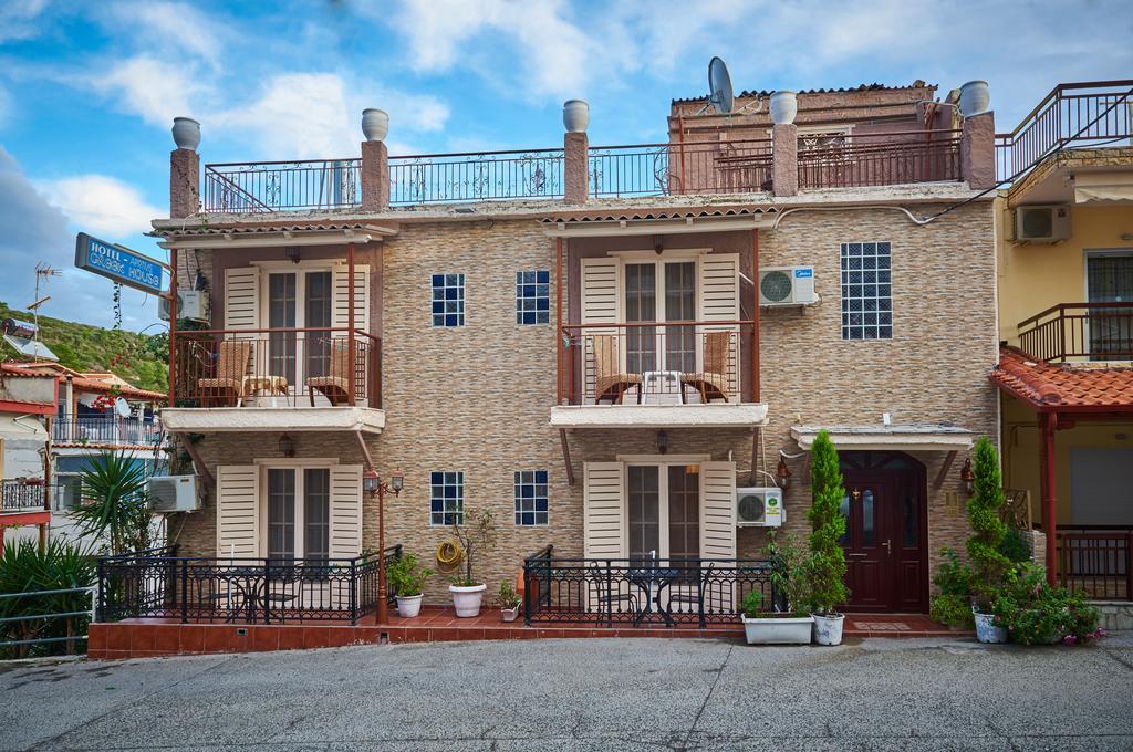 Greek House Hotel Neos Marmaras Bagian luar foto