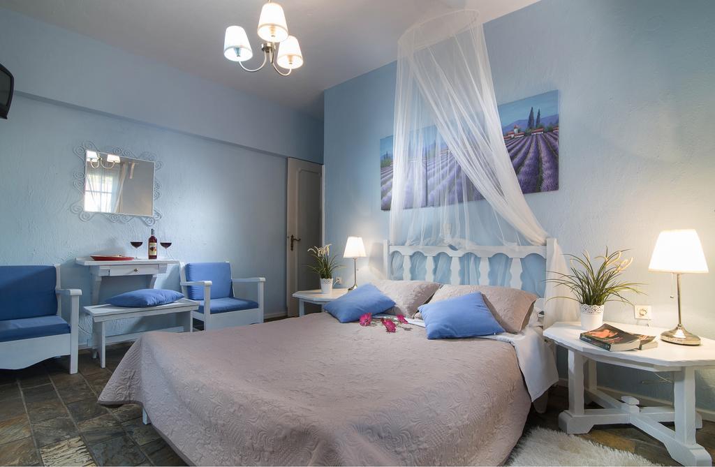 Greek House Hotel Neos Marmaras Bagian luar foto